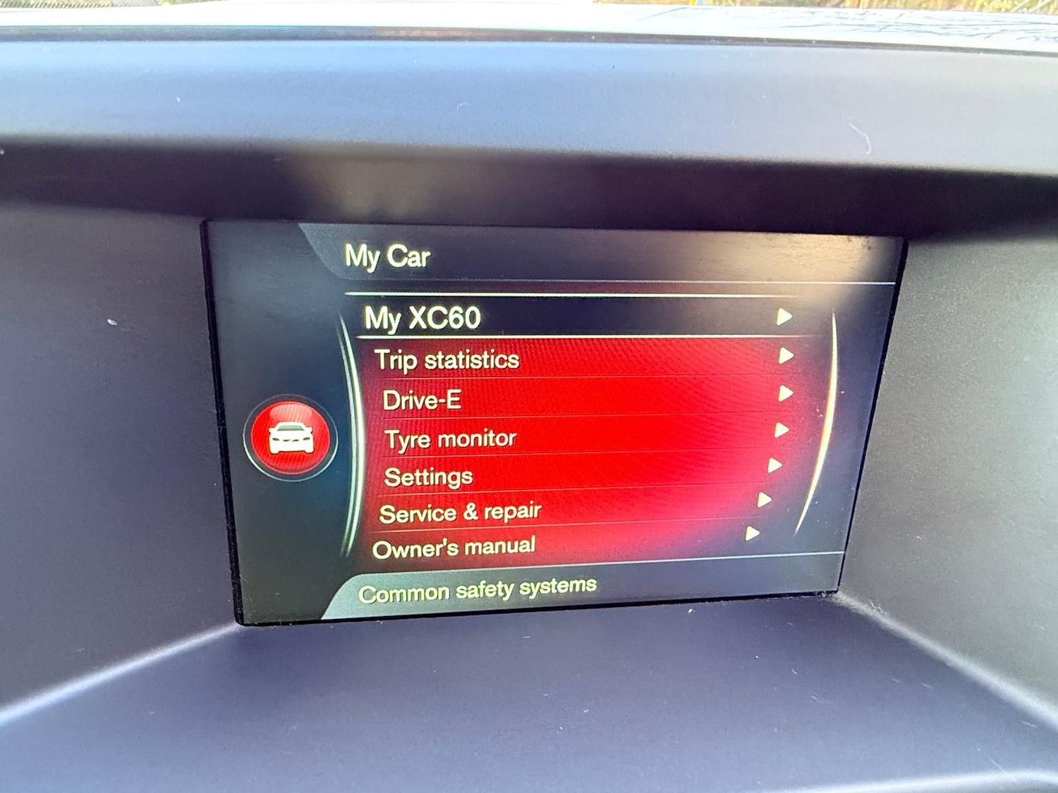 Used Volvo XC60 2015 for sale - 77224102: Photo 19