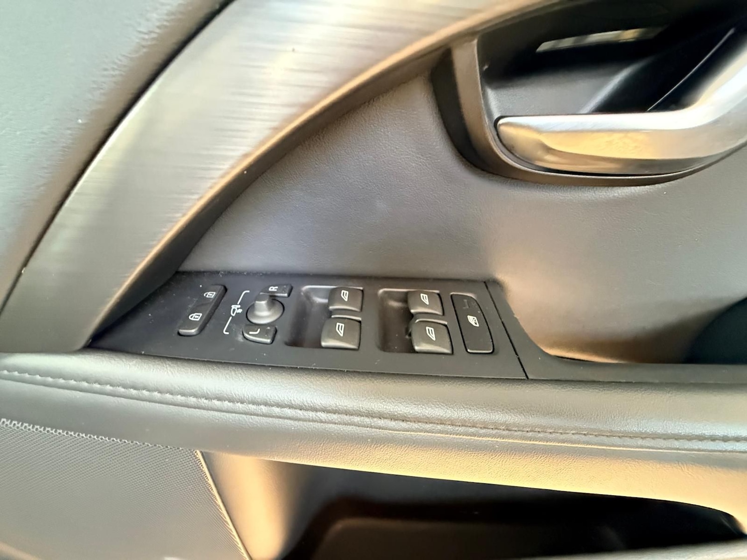 Used Volvo XC70 2014 for sale - 77269429: Photo 21