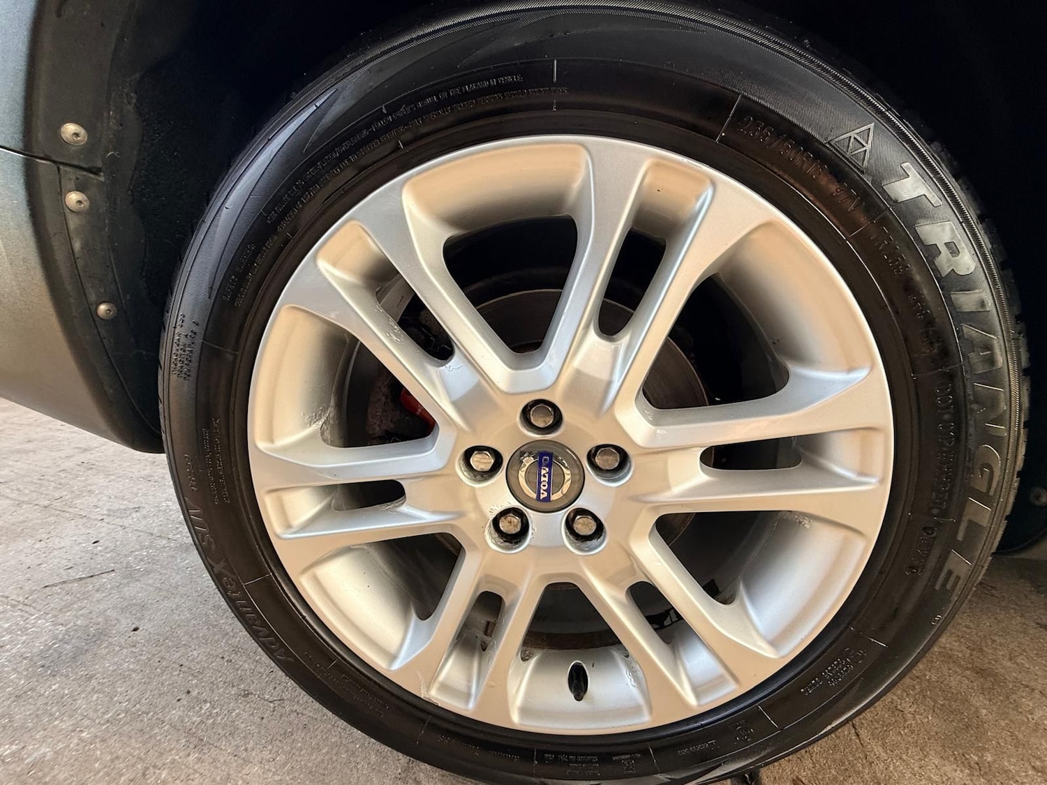 Used Volvo XC70 2014 for sale - 77269429: Photo 27