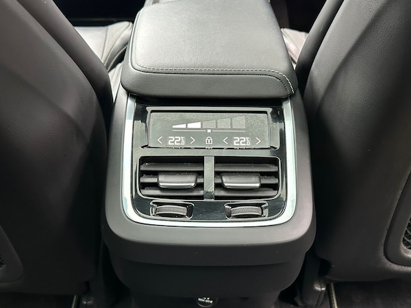 Used Volvo XC60 2019 for sale - 76253924: Photo 24