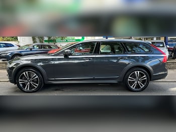 Used Volvo V90 2019 for sale - 76037965: Photo