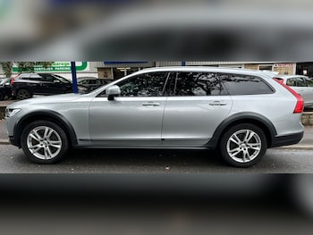 Used Volvo V90 2017 for sale - 76146389: Photo