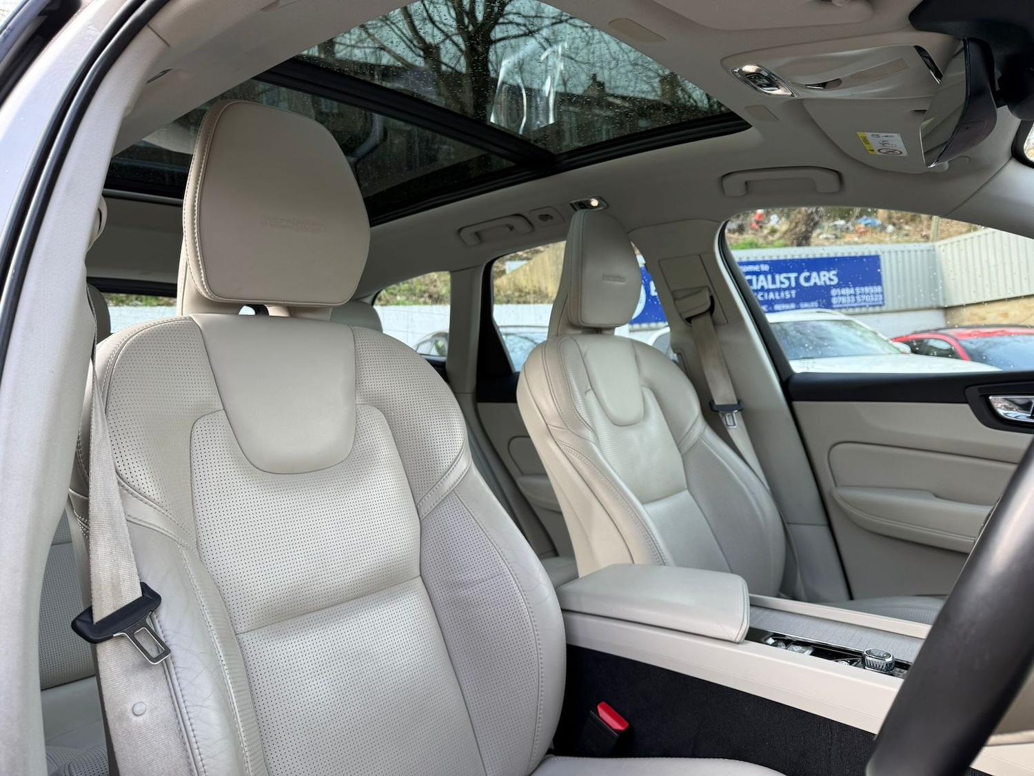 Used Volvo XC60 2019 for sale - 77942289: Photo 13