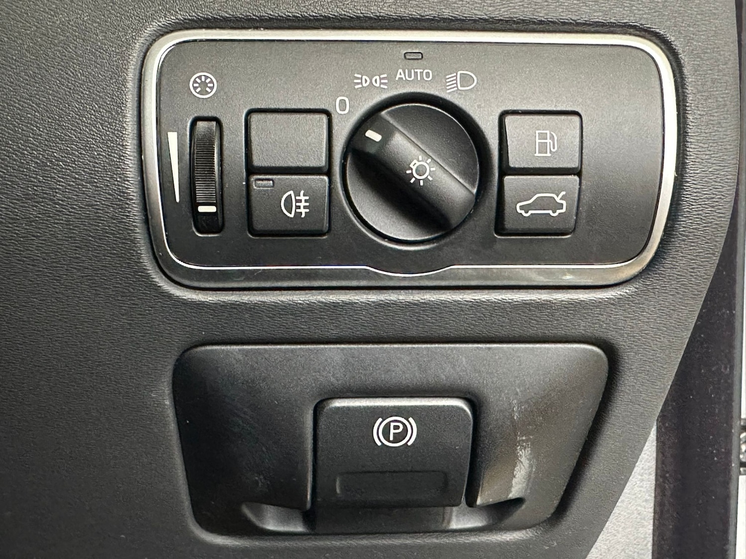 Used Volvo XC70 2016 for sale - 76480165: Photo 15