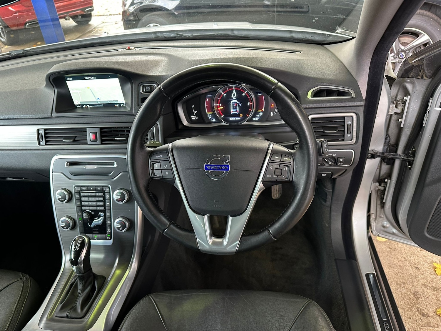 Used Volvo XC70 2016 for sale - 76480165: Photo 16