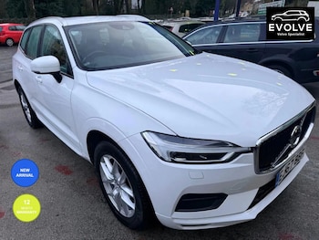 2017 - 2.0 D4 Momentum 5dr AWD Geartronic