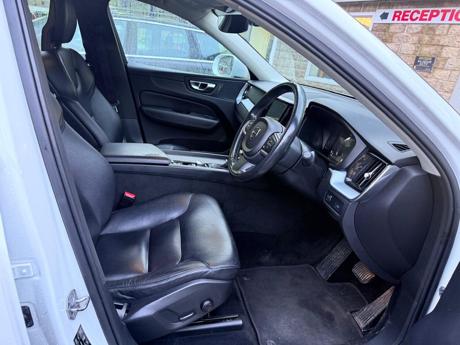 Used Volvo XC60 2017 for sale - 77552535: Photo 9