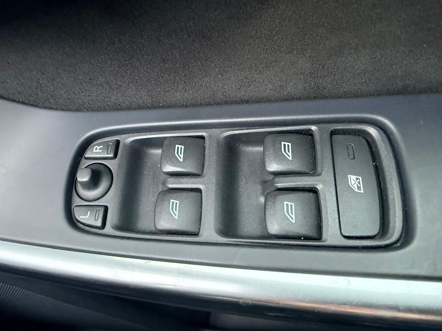 Used Volvo XC60 2017 for sale - 77512744: Photo 19