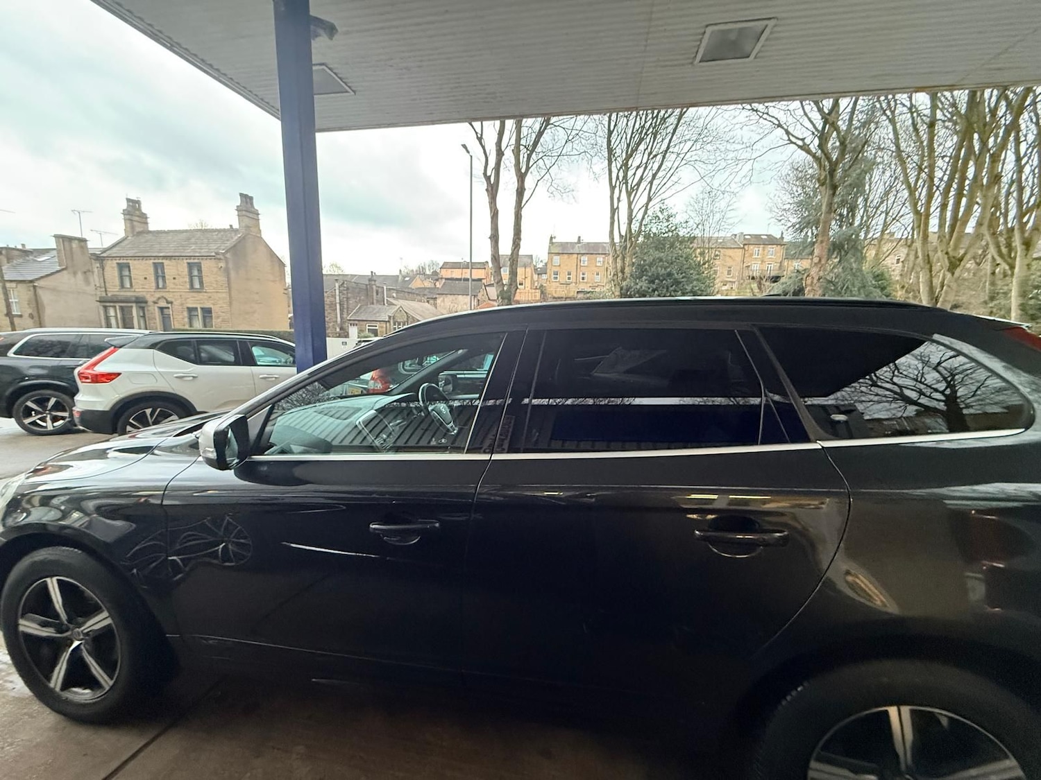 Used Volvo XC60 2017 for sale - 77512744: Photo 4