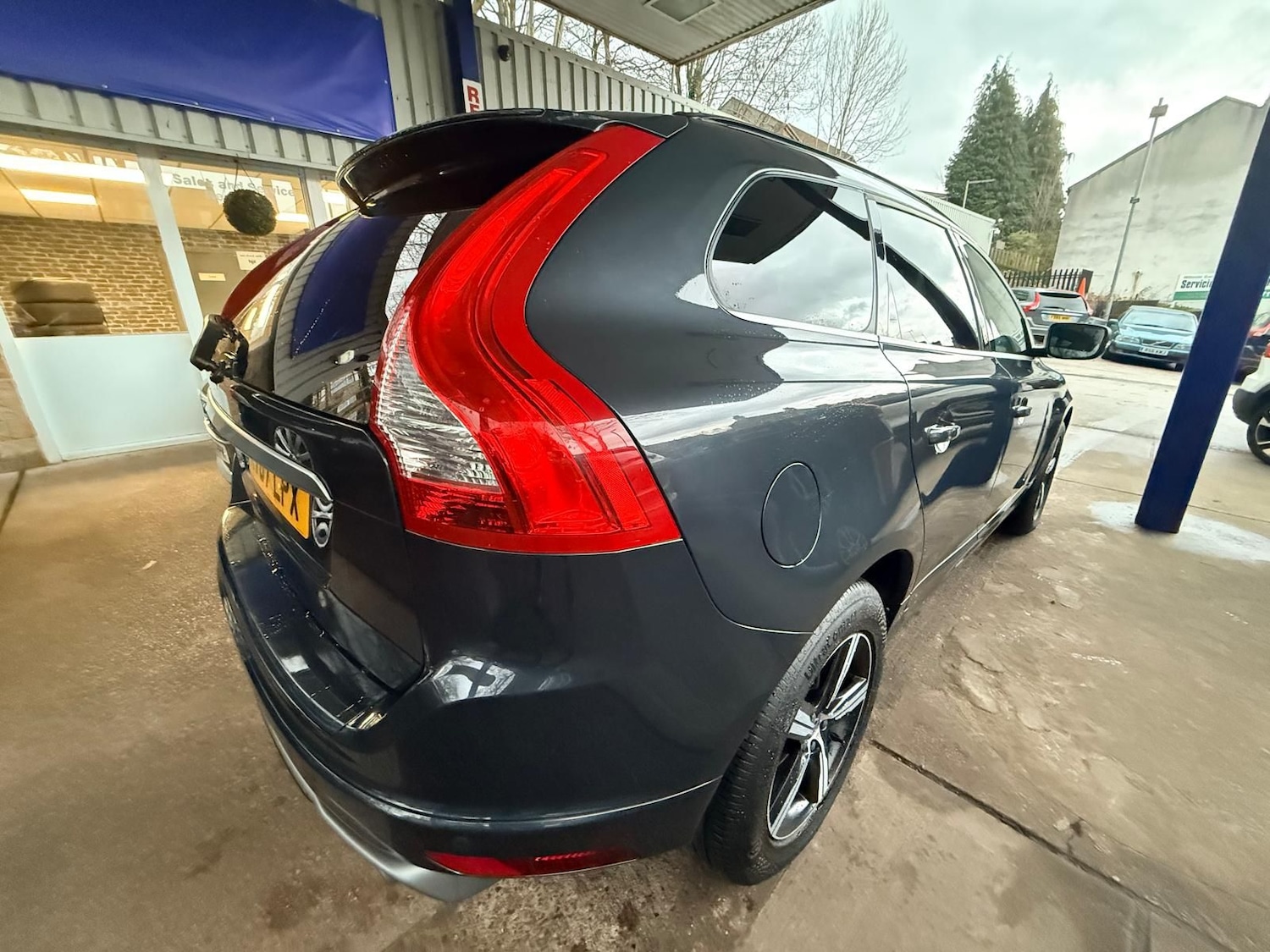 Used Volvo XC60 2017 for sale - 77512744: Photo 5