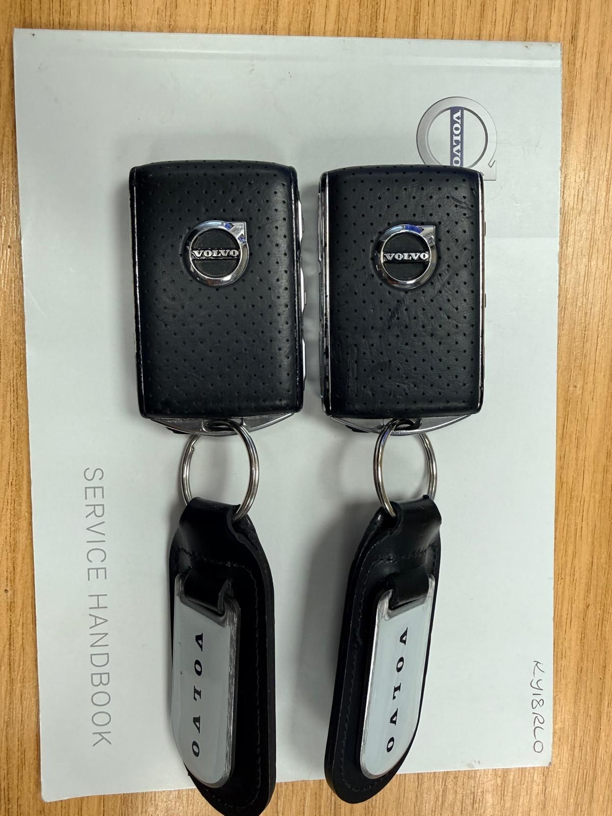 Used Volvo XC60 2018 for sale - 77552536: Photo 33