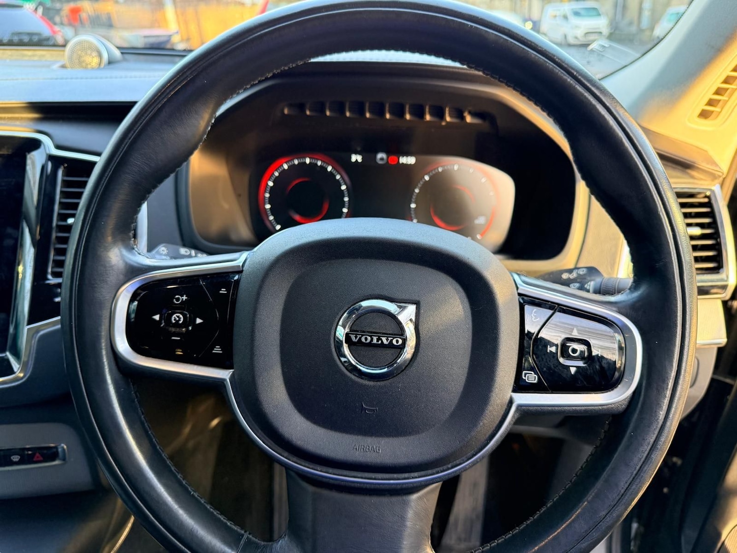 Used Volvo XC90 2015 for sale - 77179546: Photo 9