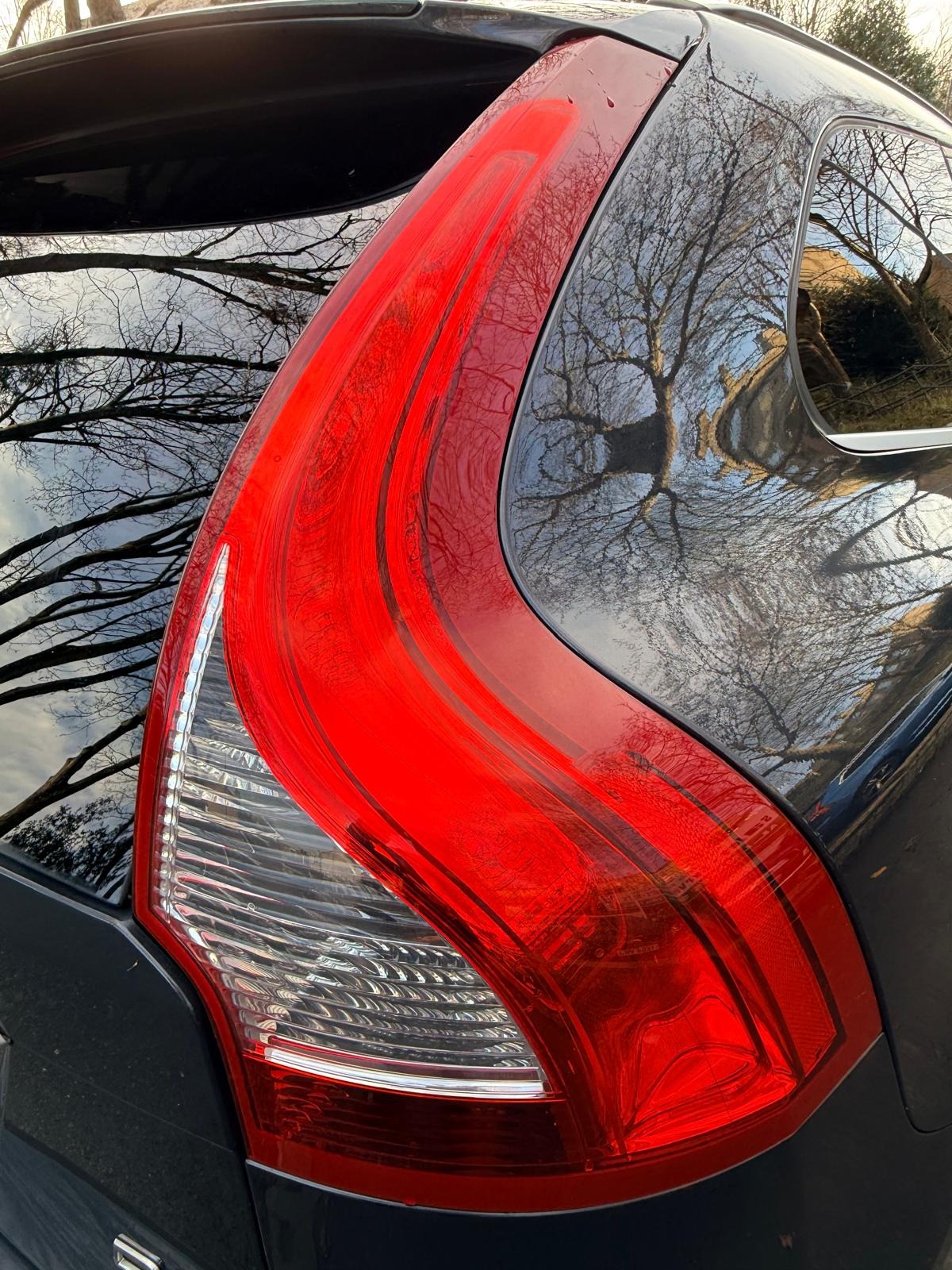 Used Volvo XC60 2015 for sale - 76877482: Photo 11