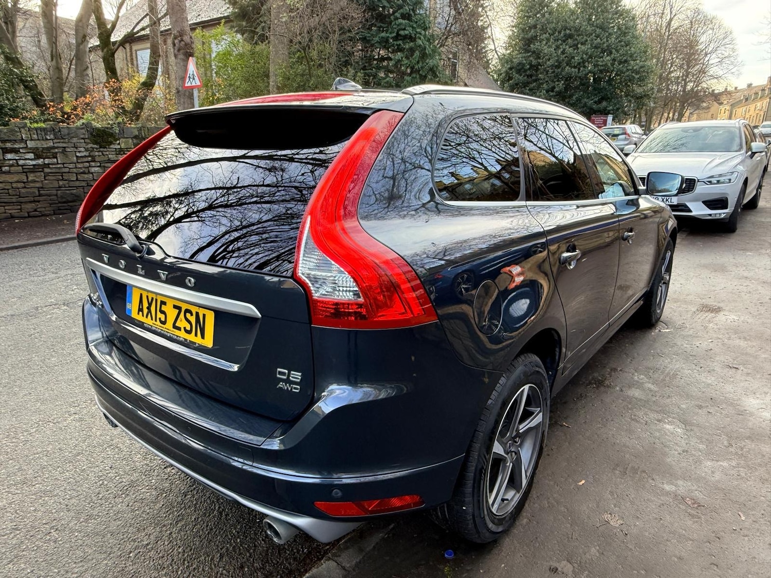 Used Volvo XC60 2015 for sale - 76877482: Photo 3