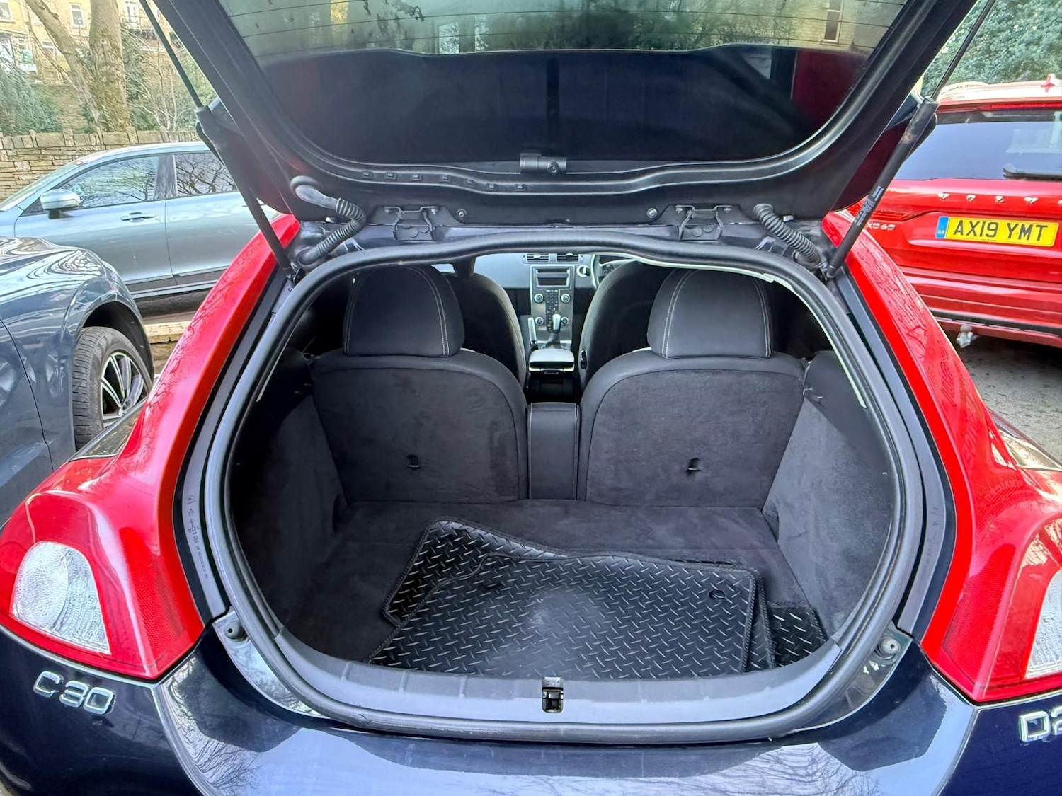 Used Volvo C30 2010 for sale - 77899047: Photo 7