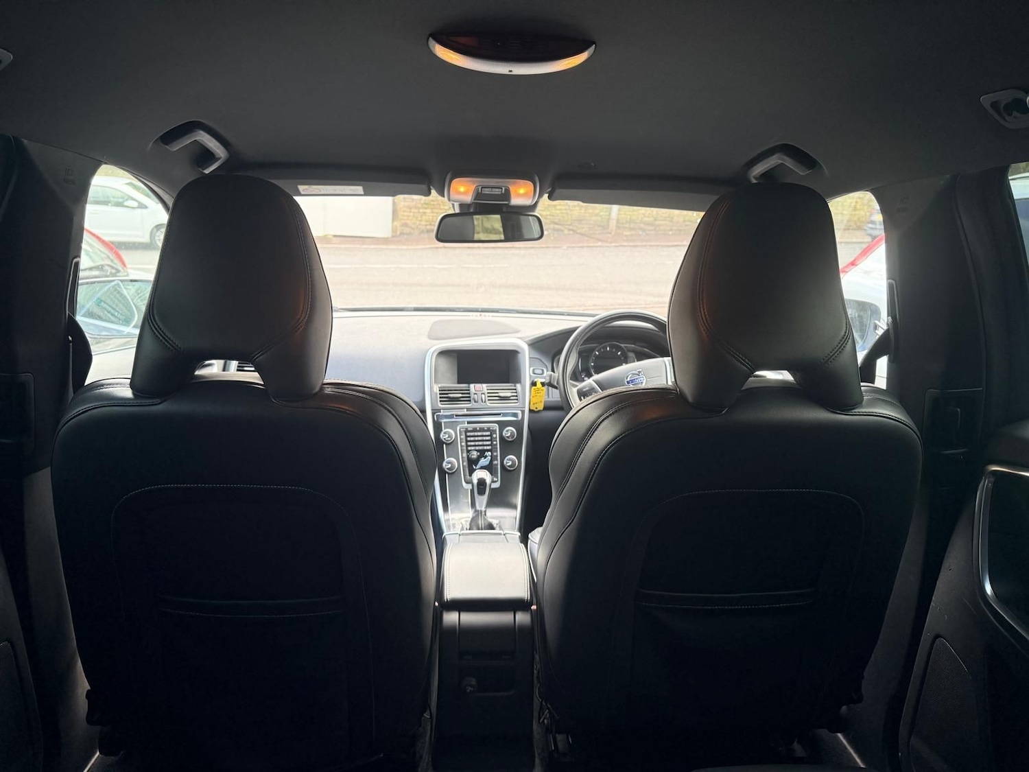 Used Volvo XC60 2015 for sale - 77710959: Photo 6