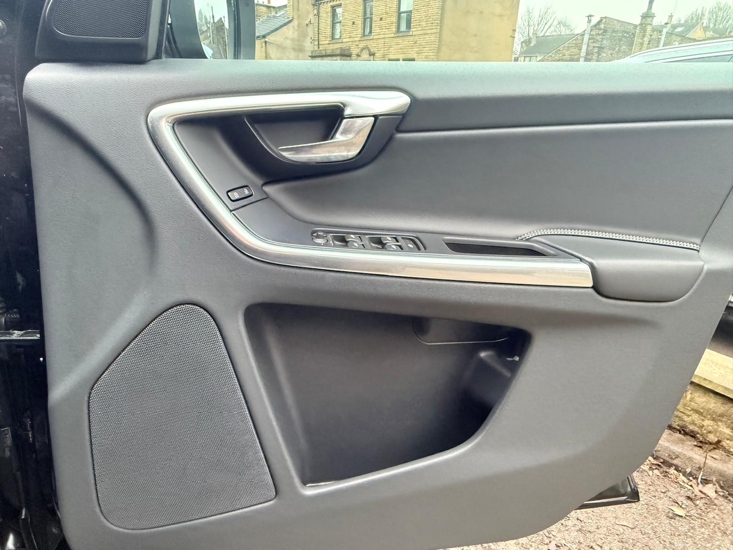 Used Volvo XC60 2015 for sale - 77151689: Photo 18