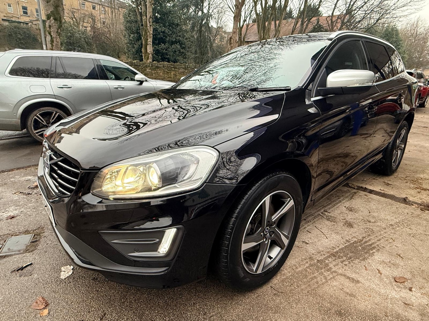 Used Volvo XC60 2015 for sale - 77151689: Photo 3