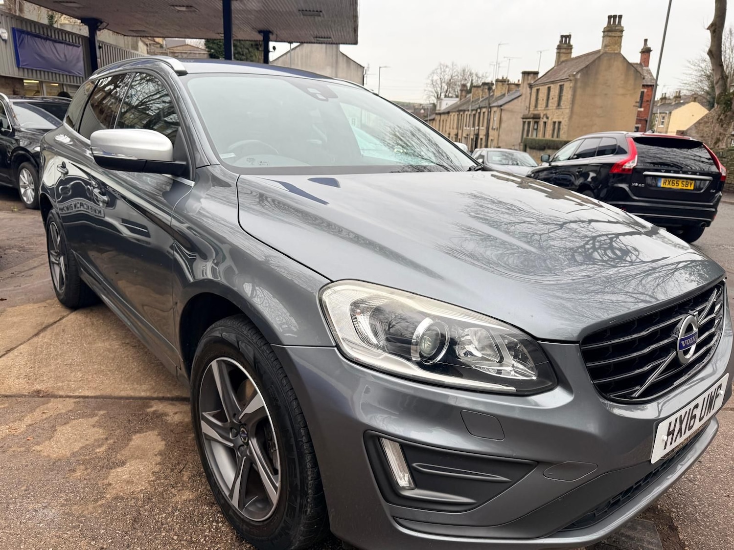 Used Volvo XC60 2016 for sale - 77218907: Photo 2