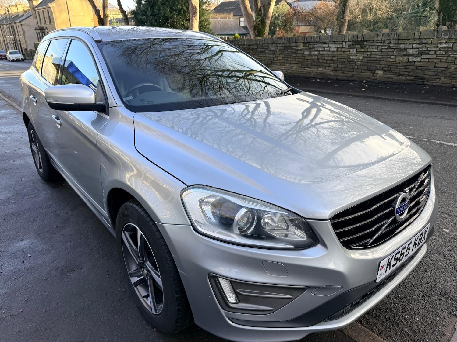Used Volvo XC60 2015 for sale - 76882837: Photo 1