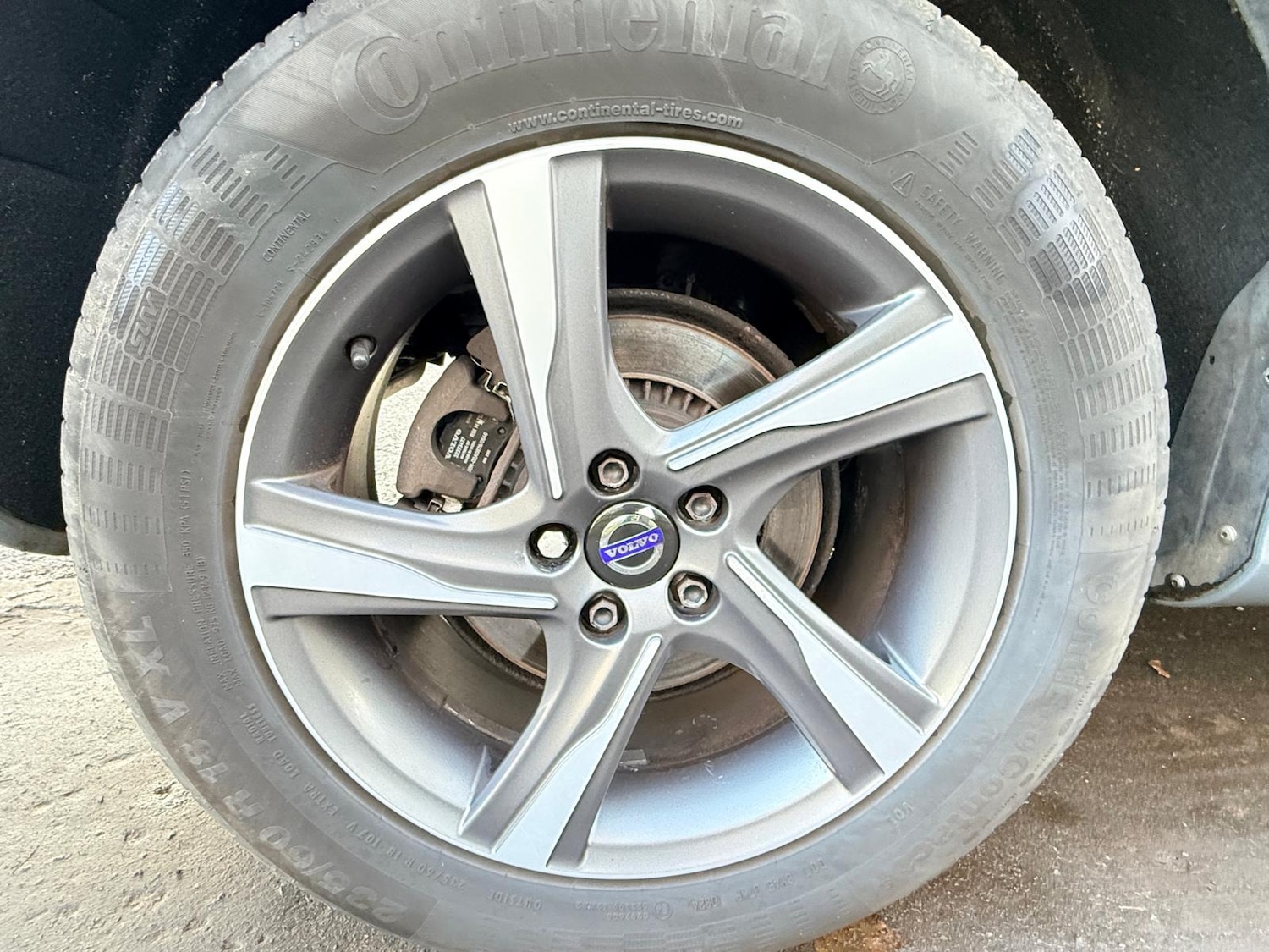 Used Volvo XC60 2015 for sale - 76882837: Photo 25