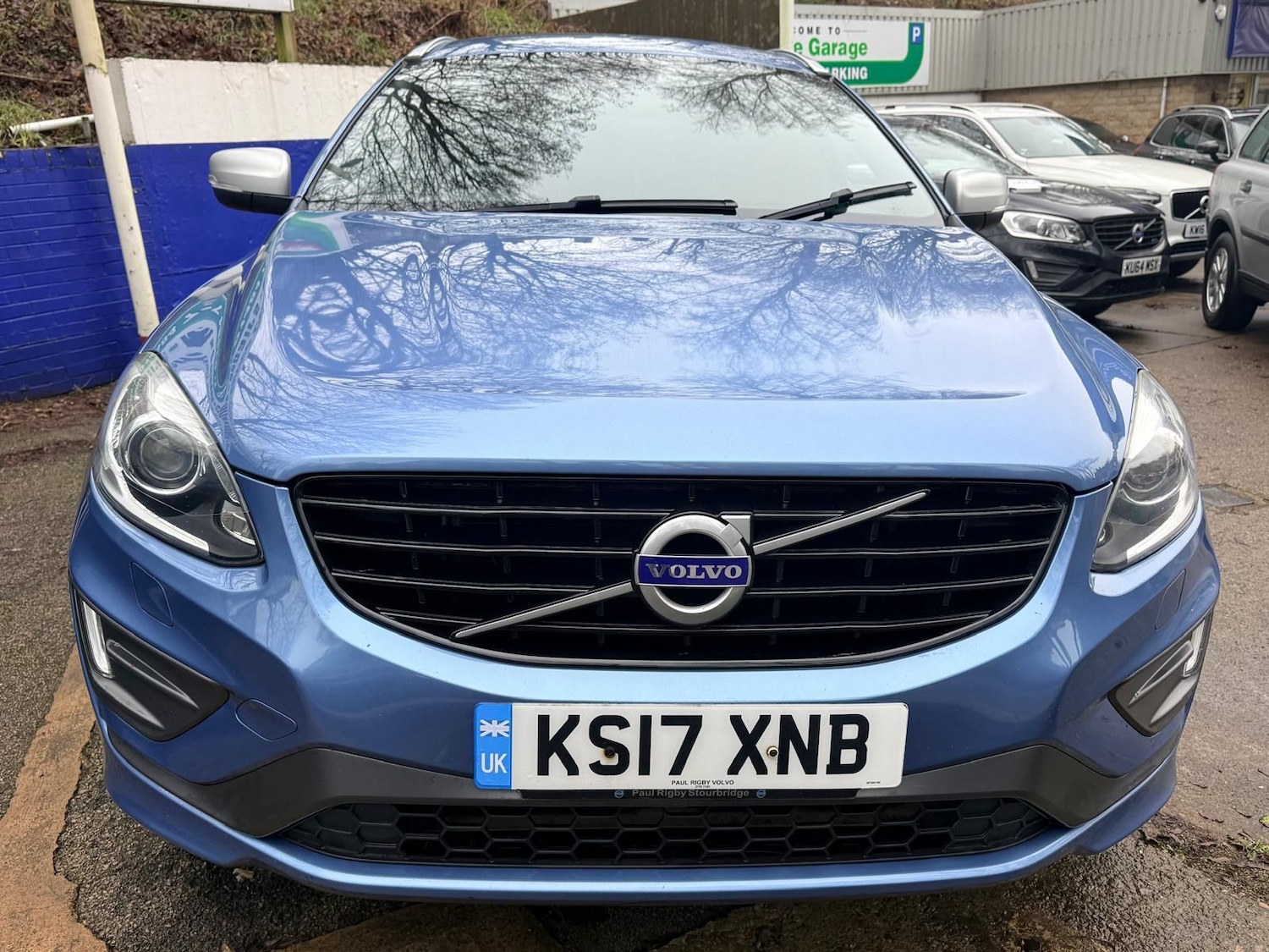 Used Volvo XC60 2017 for sale - 77480309: Photo 2