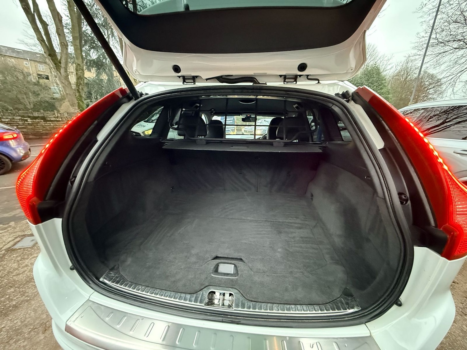 Used Volvo XC60 2014 for sale - 77333289: Photo 10