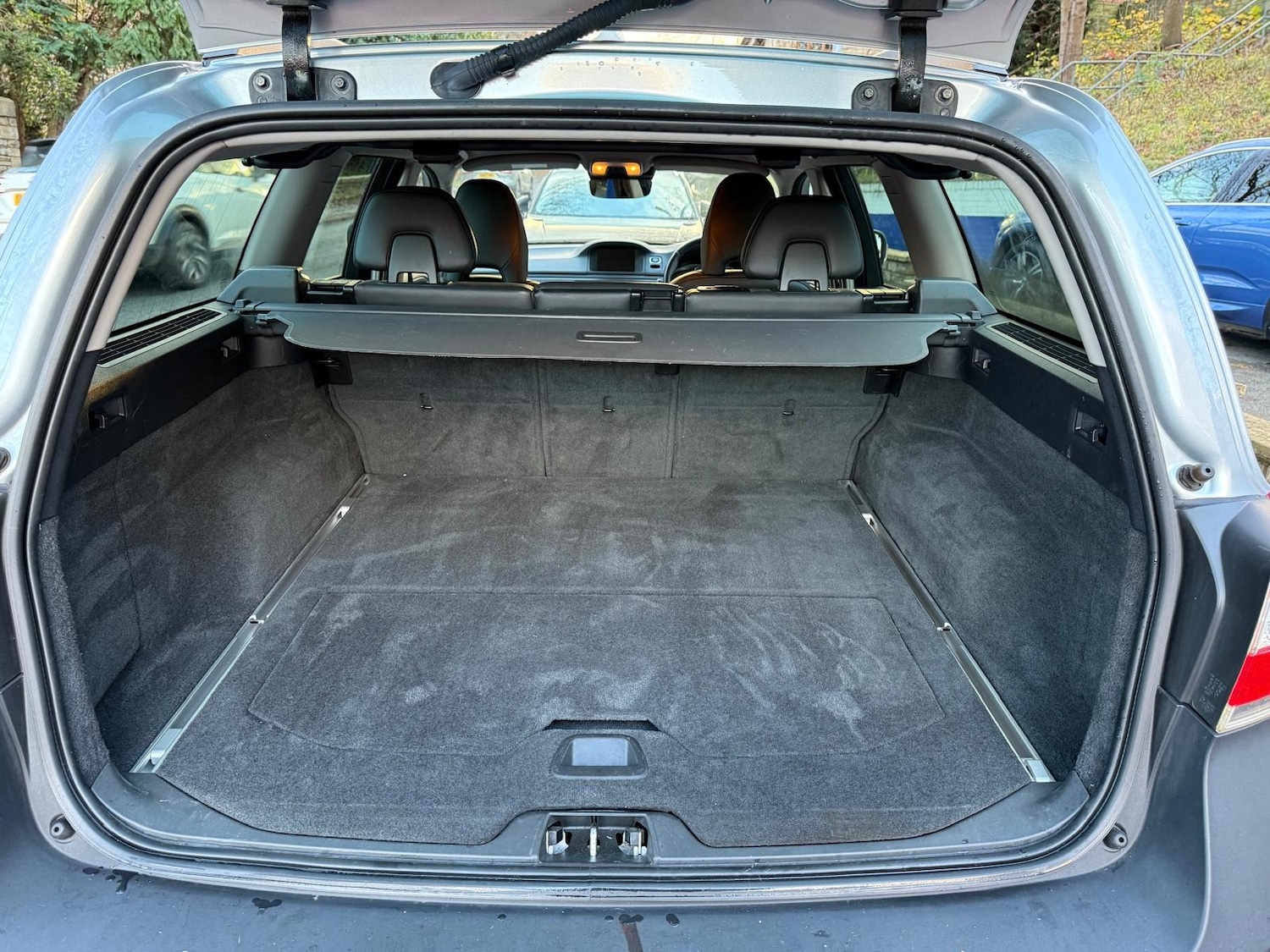 Used Volvo XC70 2015 for sale - 76705652: Photo 10