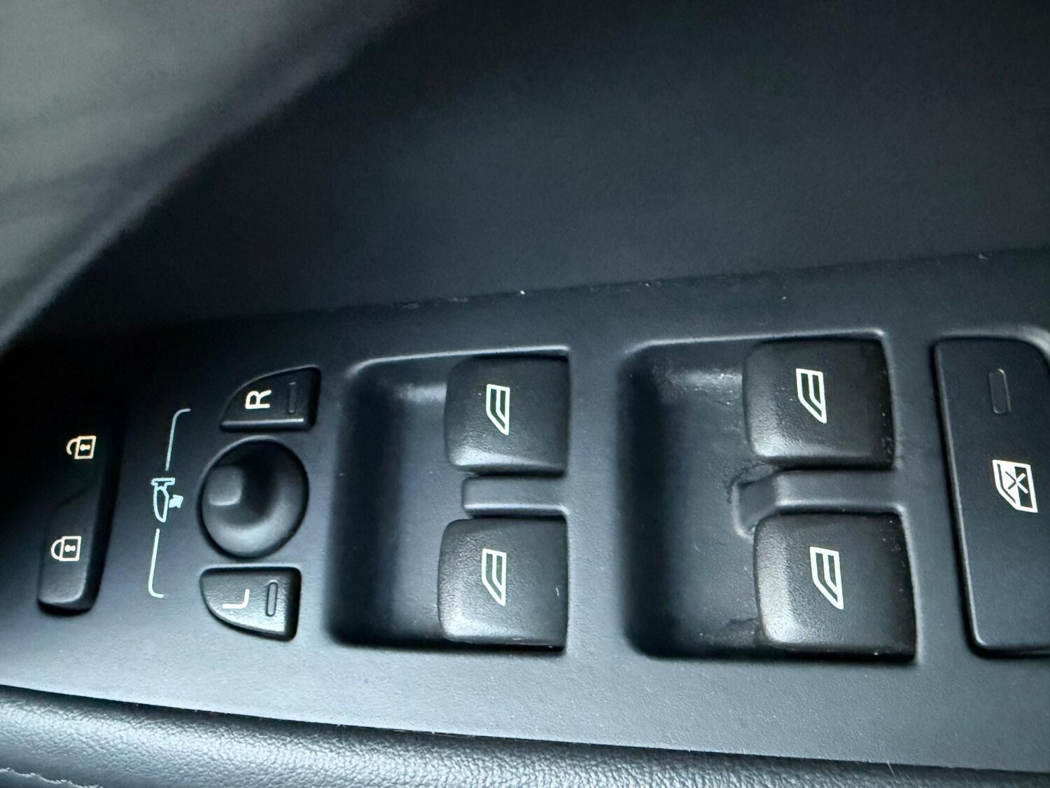 Used Volvo XC70 2015 for sale - 76705652: Photo 29