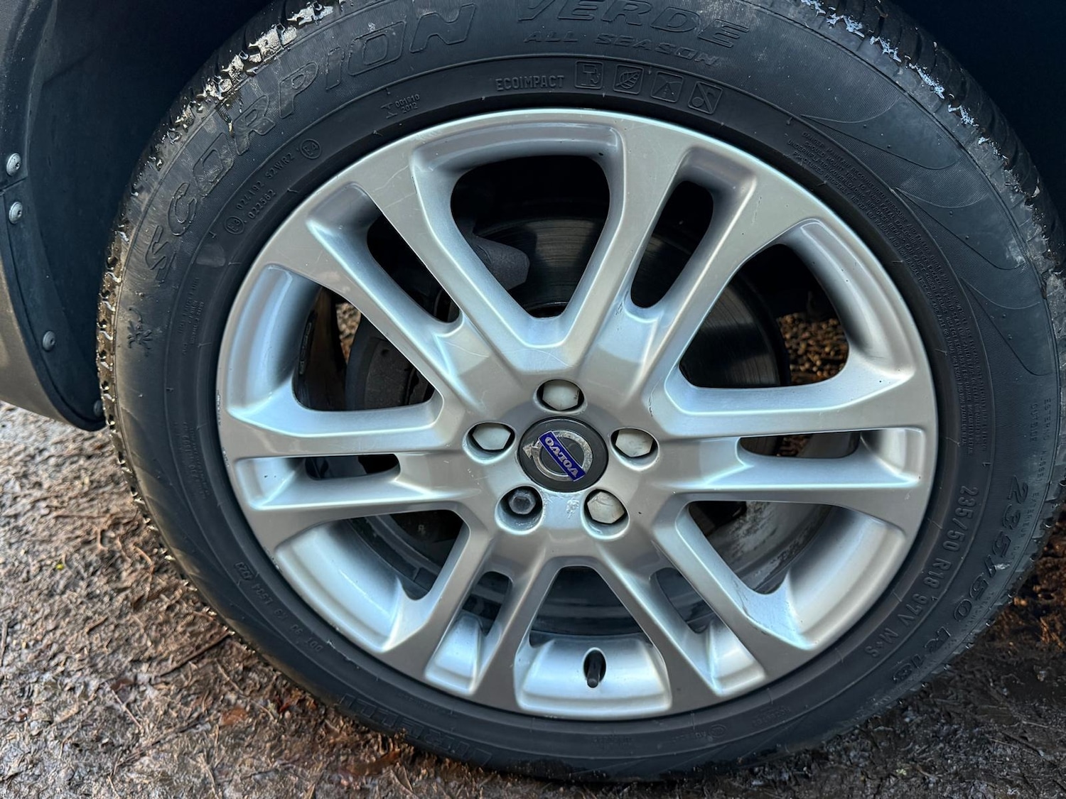 Used Volvo XC70 2015 for sale - 76705652: Photo 34