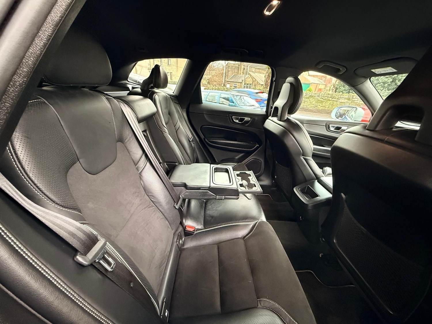 Used Volvo XC60 2018 for sale - 77269452: Photo 15