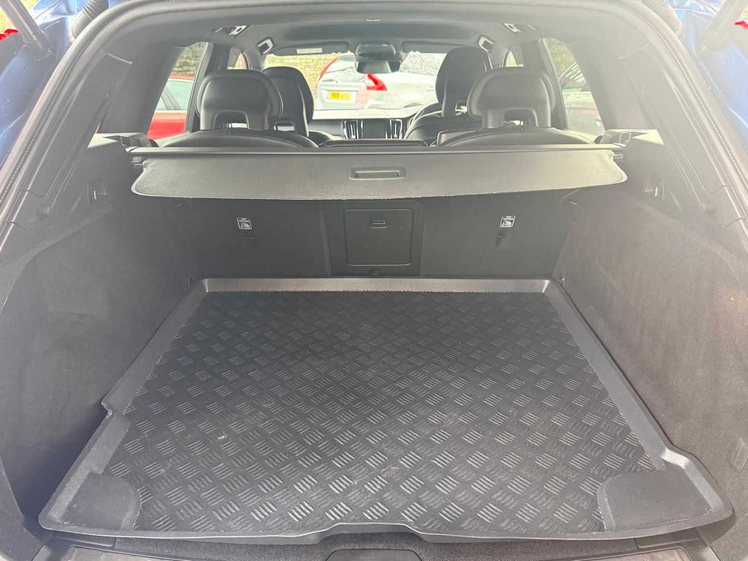 Used Volvo XC60 2018 for sale - 77269452: Photo 20