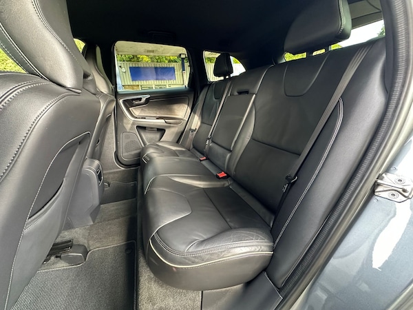 Used Volvo XC60 2017 for sale - 76253755: Photo 10