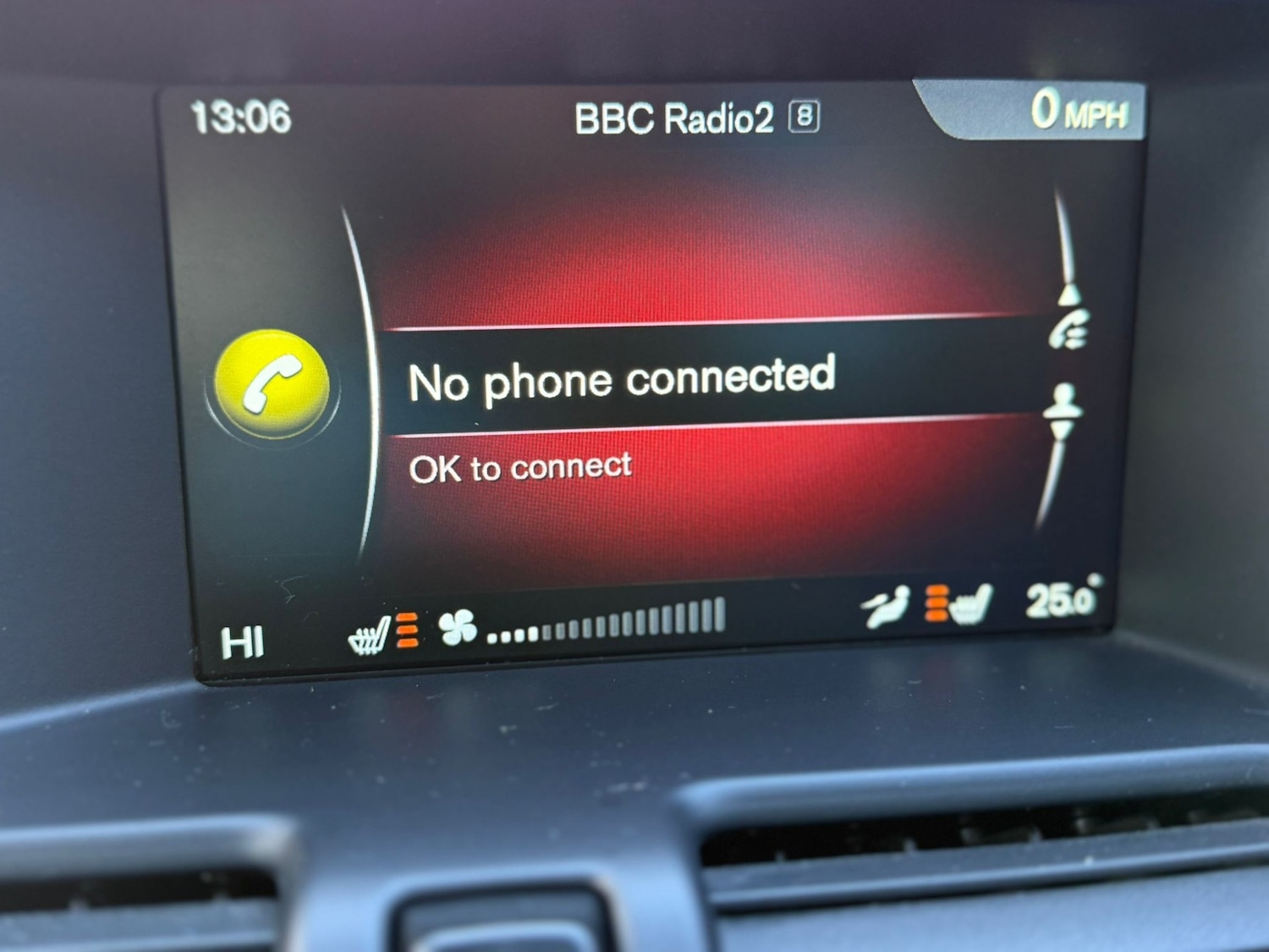 Used Volvo XC60 2015 for sale - 76568418: Photo 25