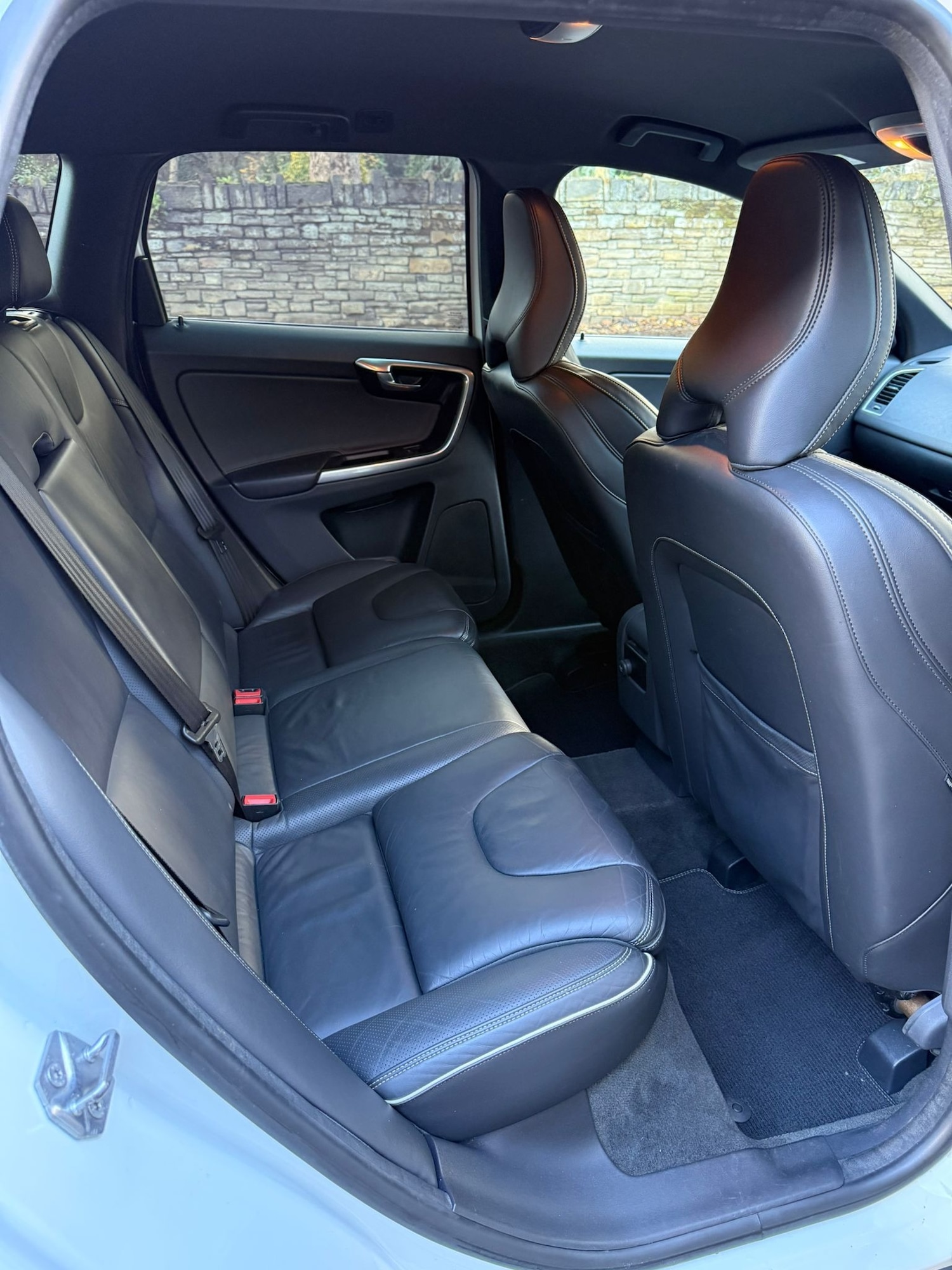 Used Volvo XC60 2015 for sale - 76568418: Photo 33