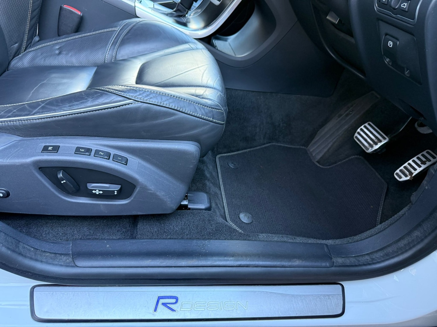 Used Volvo XC60 2015 for sale - 76568418: Photo 39