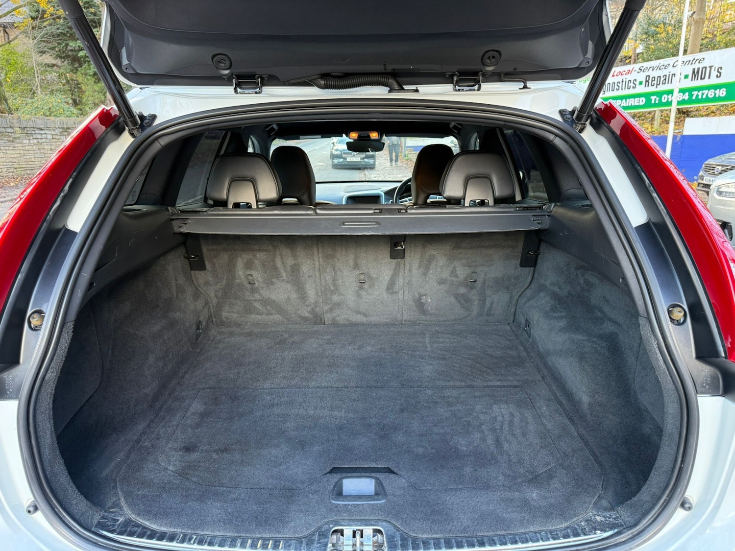 Used Volvo XC60 2015 for sale - 76568418: Photo 46