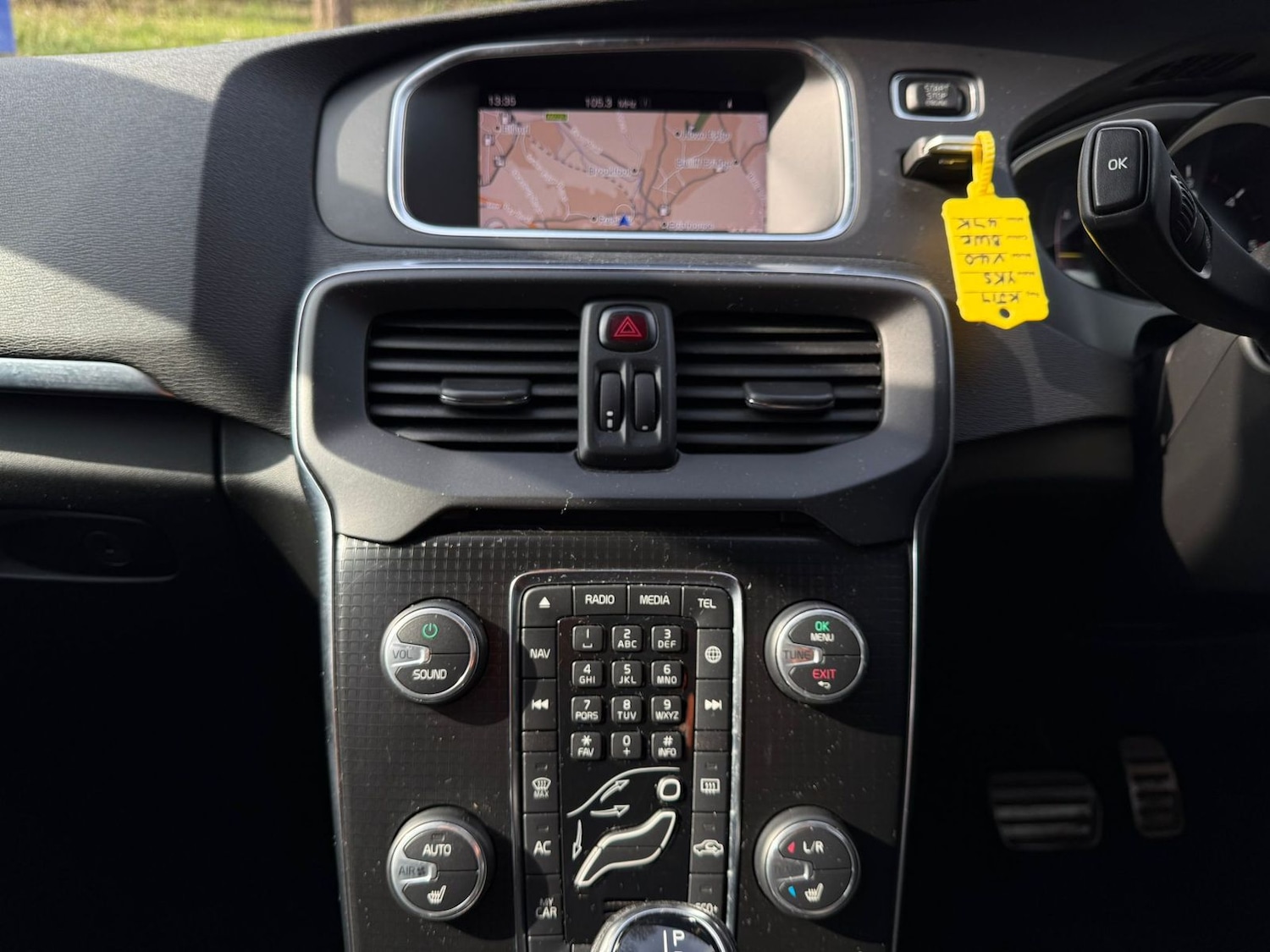 Used Volvo V40 2017 for sale - 77960068: Photo 11