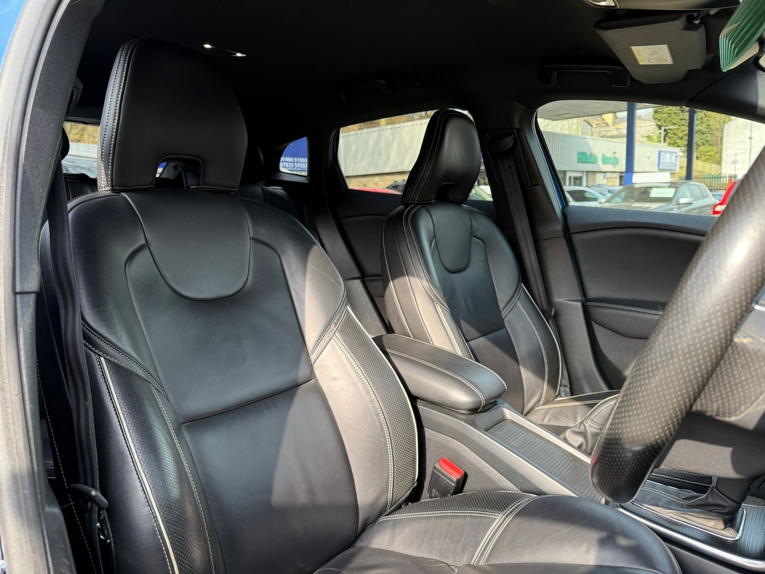 Used Volvo V40 2017 for sale - 77960068: Photo 15