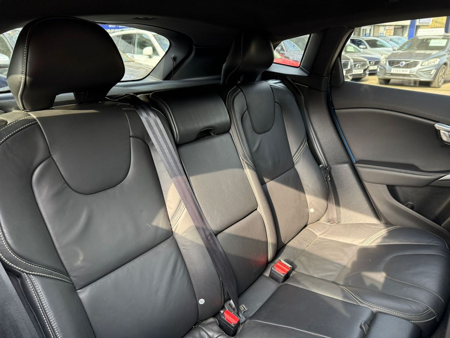 Used Volvo V40 2017 for sale - 77960068: Photo 17