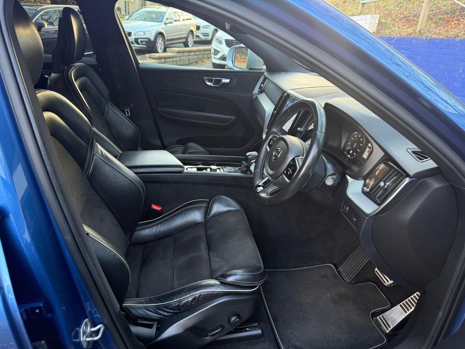 Used Volvo XC60 2018 for sale - 76600063: Photo 17