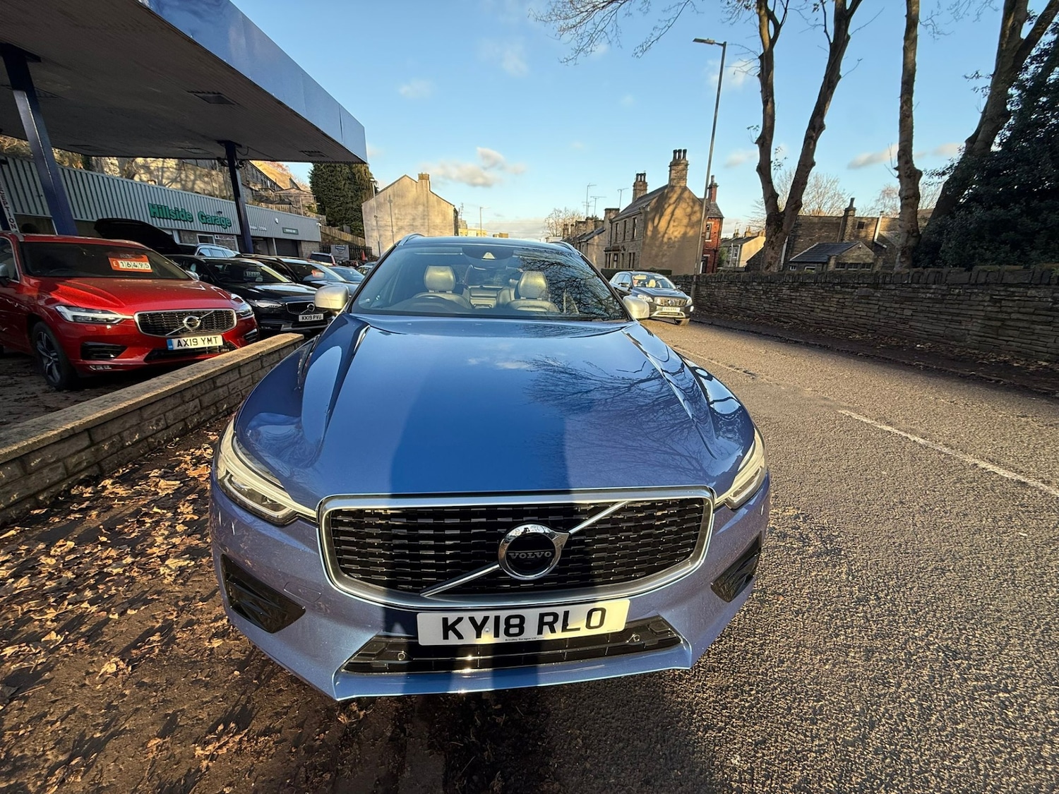 Used Volvo XC60 2018 for sale - 76600063: Photo 2