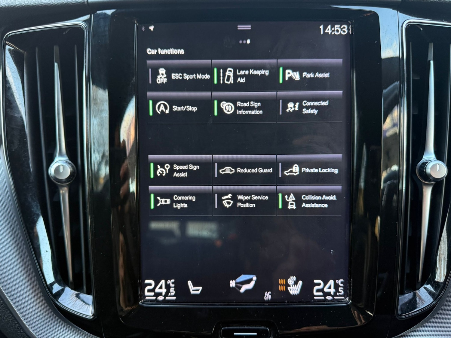 Used Volvo XC60 2018 for sale - 76600063: Photo 29