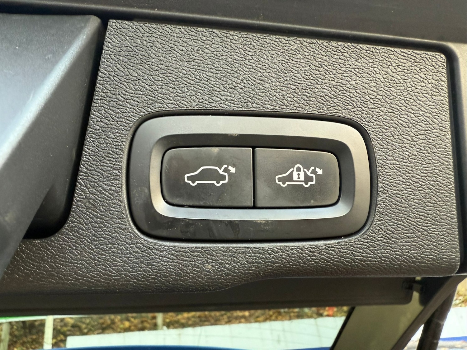 Used Volvo XC60 2018 for sale - 76600063: Photo 7