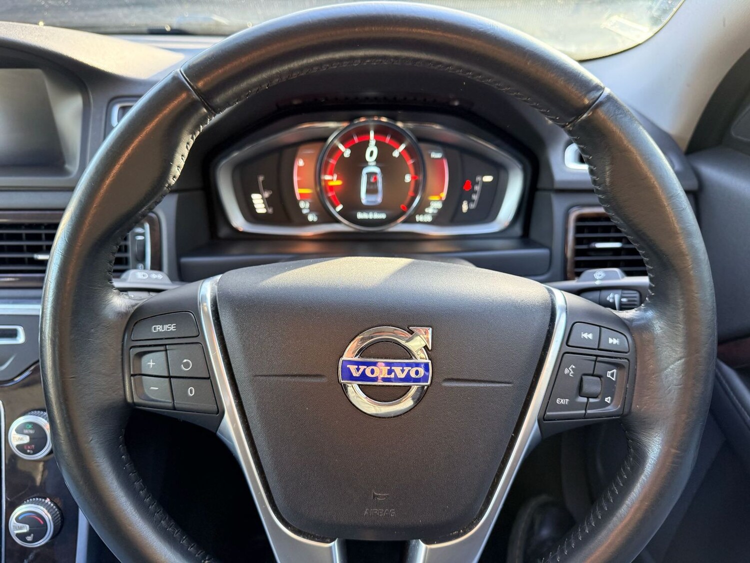 Used Volvo S80 2014 for sale - 77360690: Photo 15