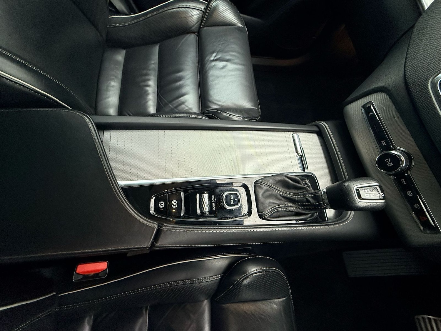 Used Volvo XC90 2015 for sale - 77333294: Photo 27