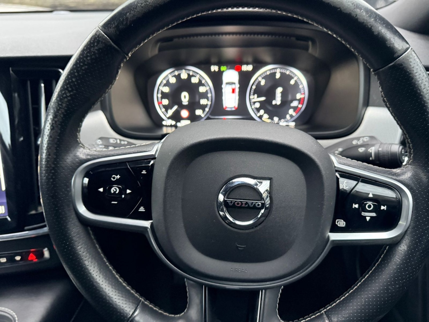 Used Volvo V90 2017 for sale - 77373159: Photo 16