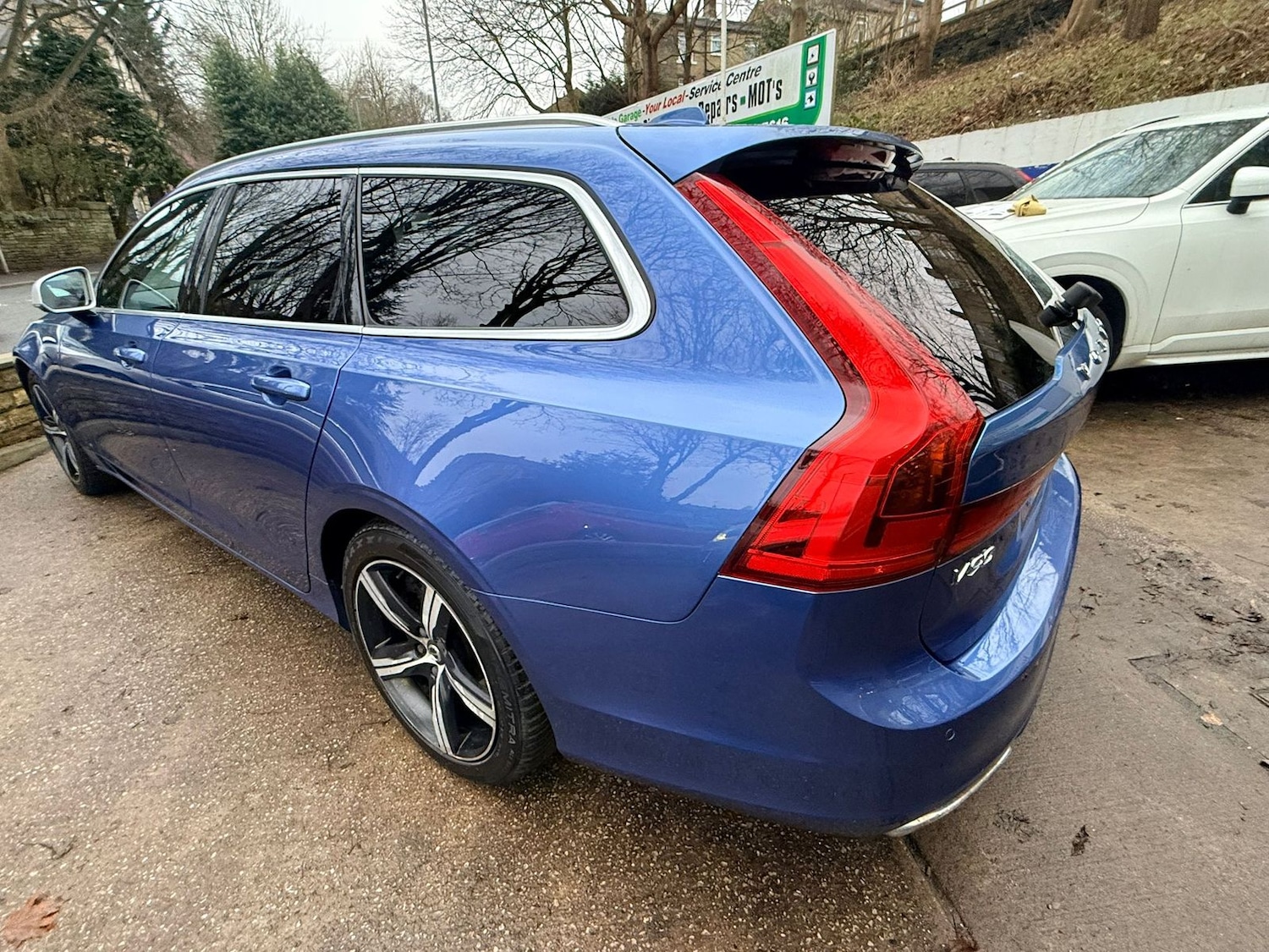Used Volvo V90 2017 for sale - 77373159: Photo 5