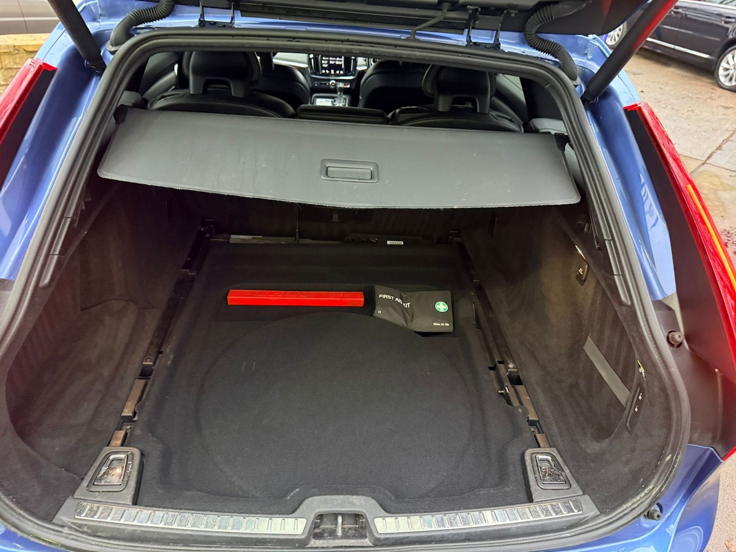 Used Volvo V90 2017 for sale - 77373159: Photo 9