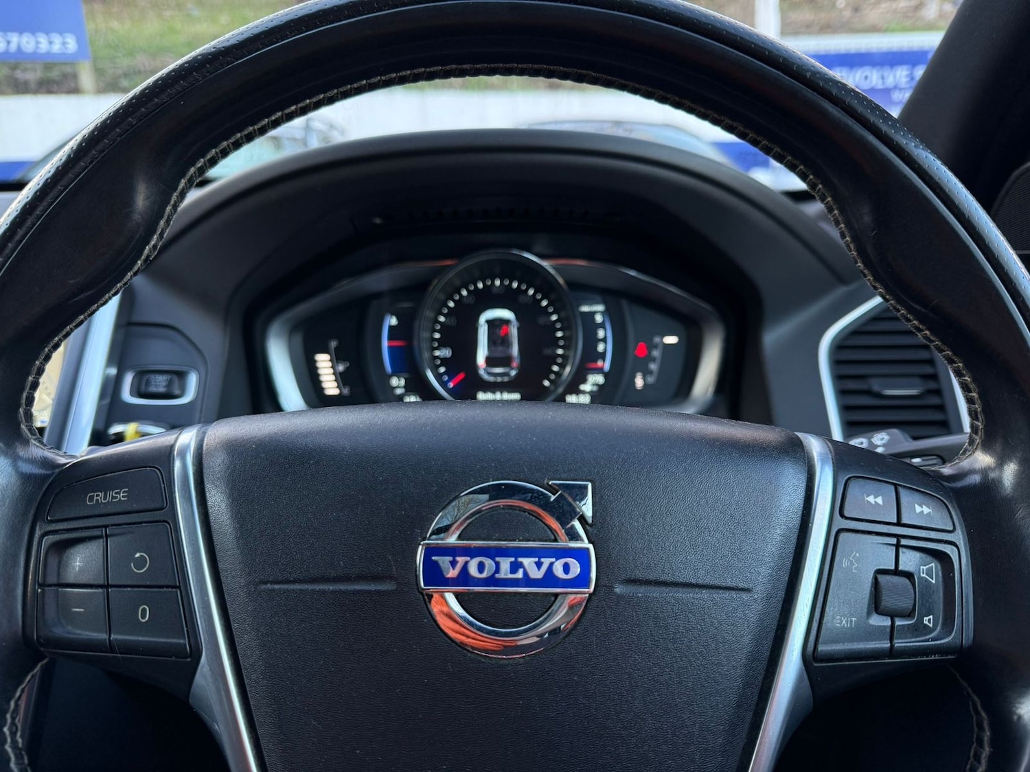 Used Volvo XC60 2014 for sale - 77927541: Photo 10